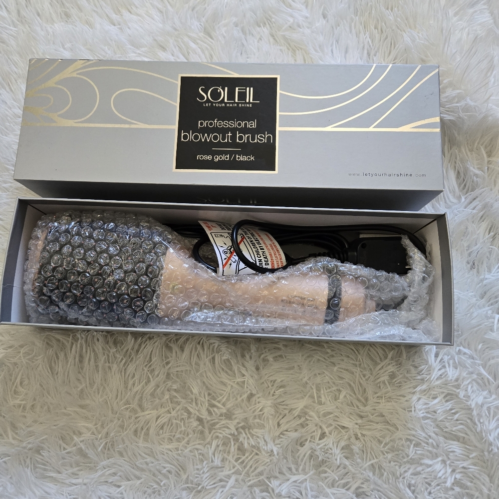 Soleil Professional Blowout Brush